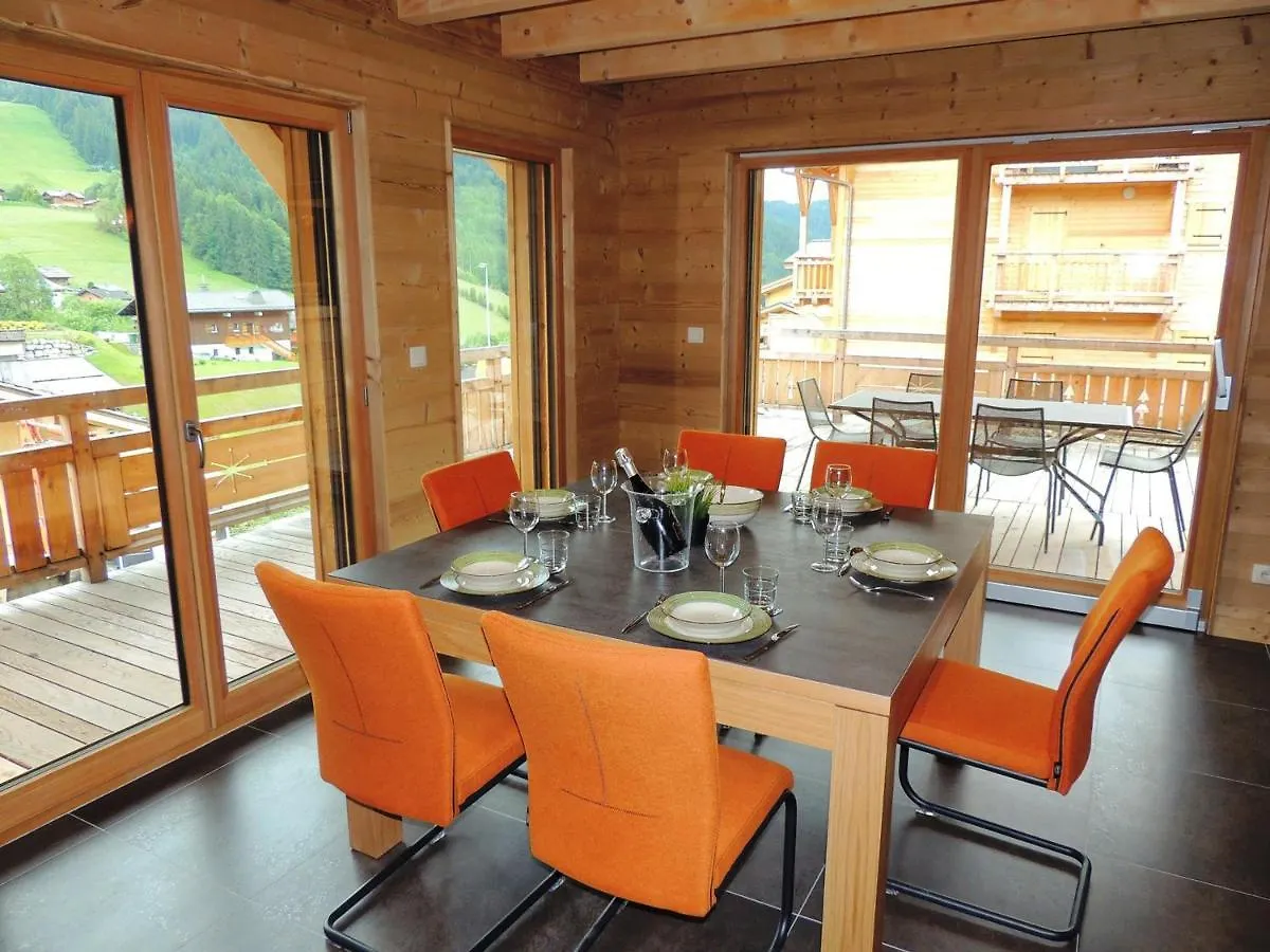 Chalet Chaleureux 4* Aux Gets, 3 Niveaux, 6 Pers., Terrasse, Poele A Bois, Wifi - Fr-1-598-10 Les Gets 0*,  Francia